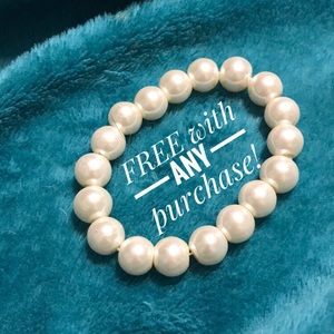 🌺 Stretchy pearl bracelet